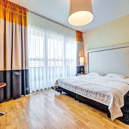 Don Prestige 4* Poznań