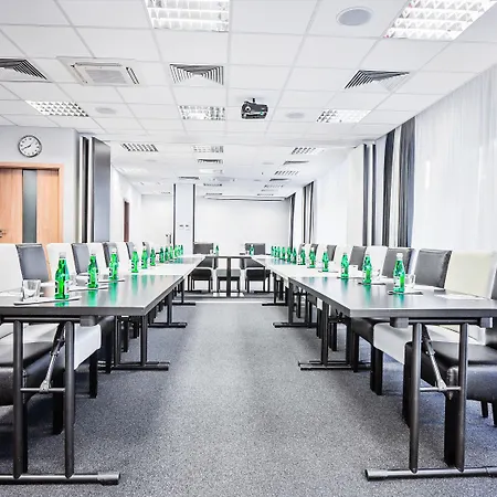 Don Prestige Lägenhetshotell Poznań