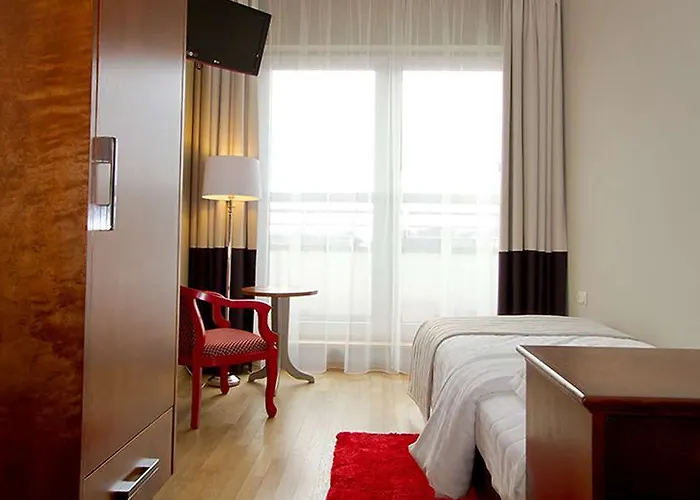 Don Prestige 4* Poznań